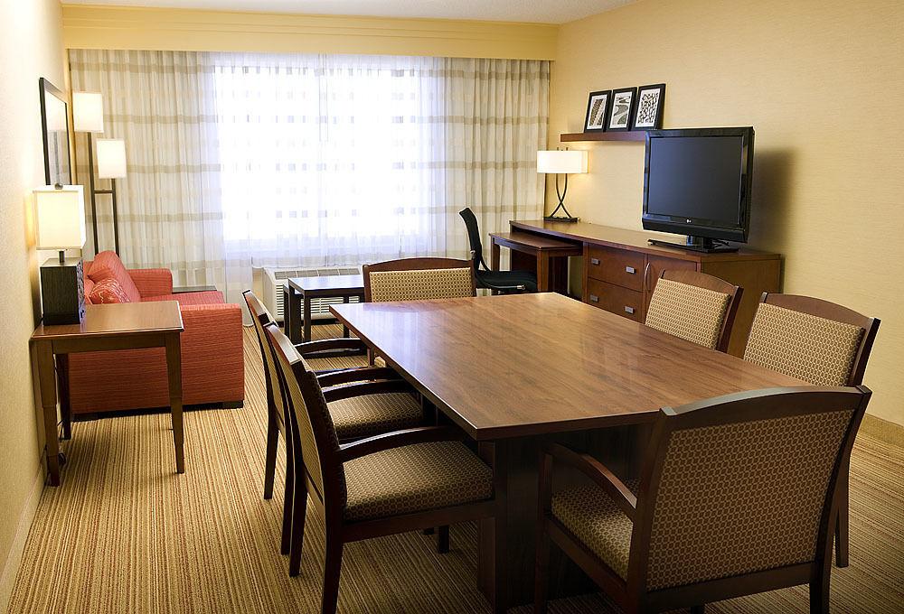Courtyard By Marriott Denver Airport Exteriér fotografie